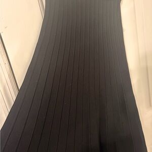 Elegant Black Ribbed Maxi Skirt